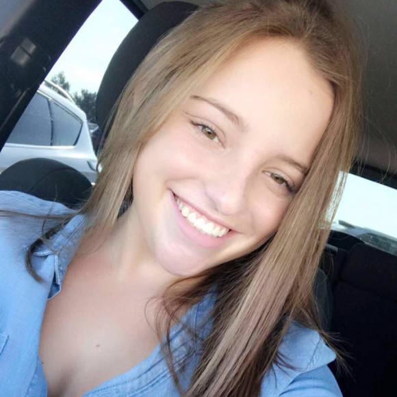 Meet your Posher, Julia - Picture 1 of 1